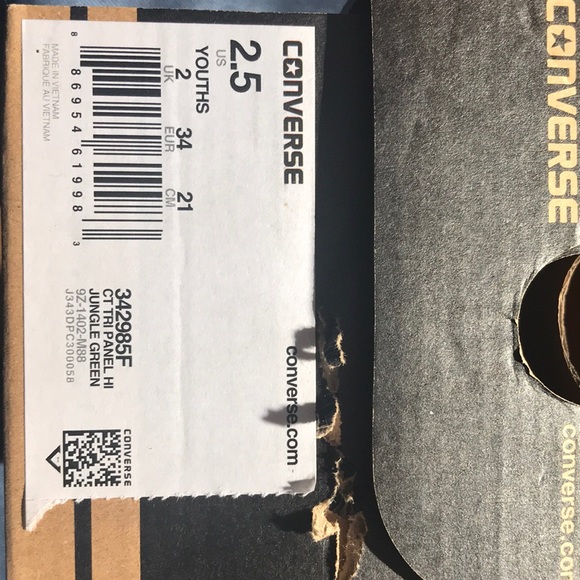 Converse youth high top PRICE IS FIRM - Picture 6 of 6